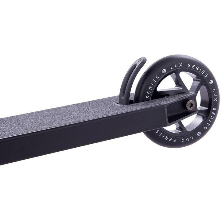Striker Complete Scooter Lux Black
