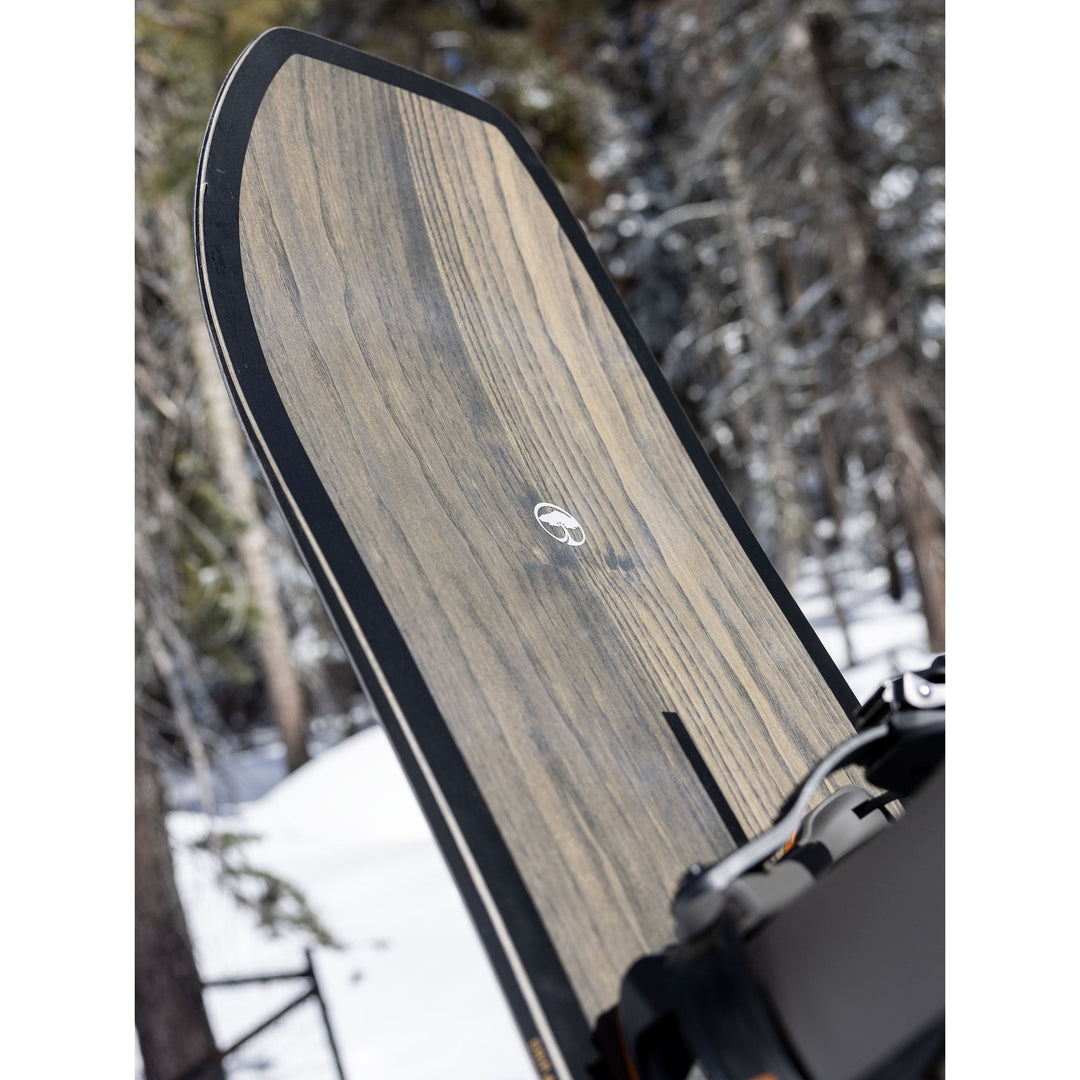 ARBOR Carbon Coda Camber Snowboard 2025 by Pat Moore