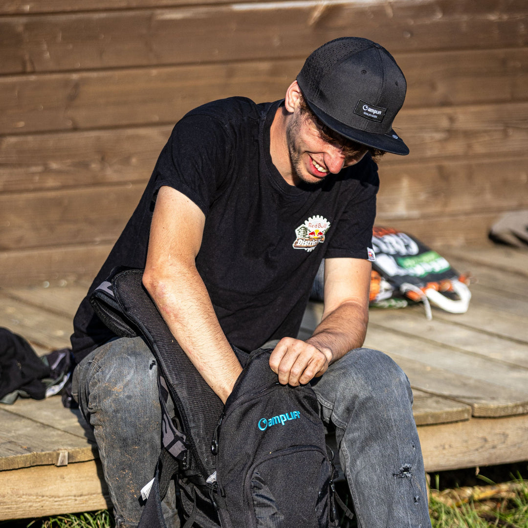 AMPLIFI The Golfer Hat