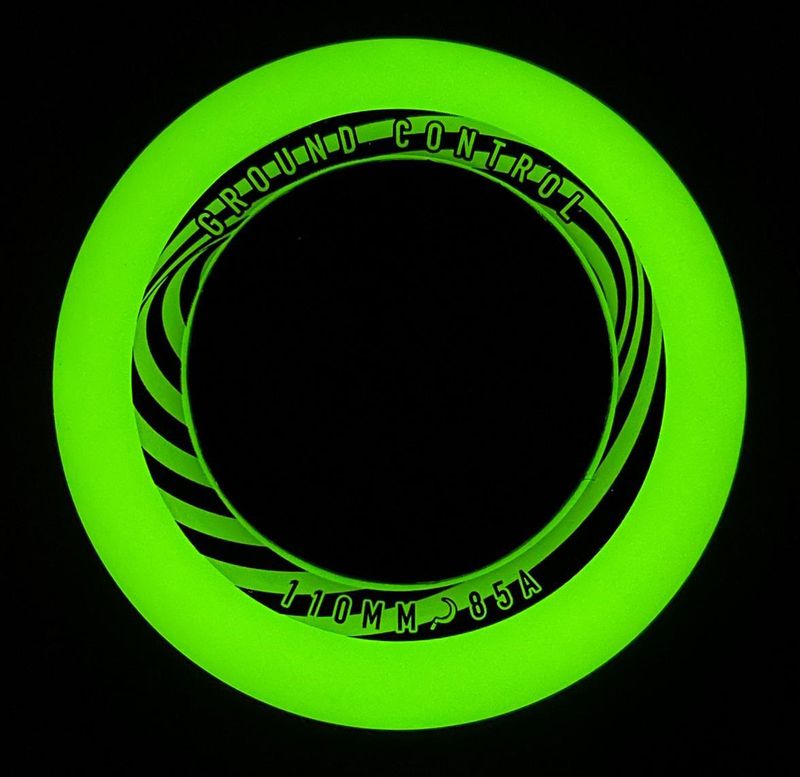 GC Wheel Glow 110mm 85A black