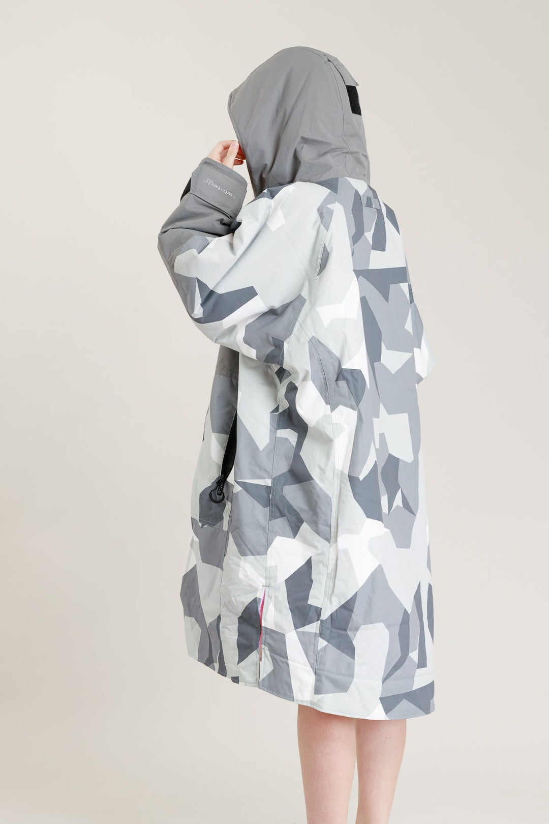 White Water Juniors Hard Shell Robe - Arctic Camo/Pink