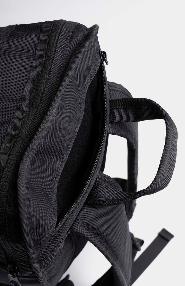 Inpeddo Skateboard Rucksack schwarz
