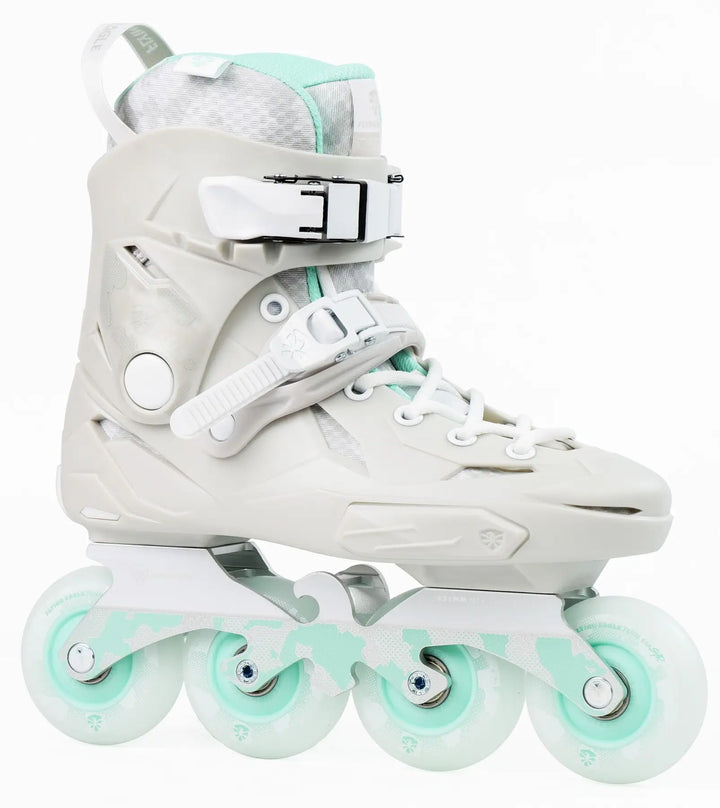 FlyingEagle Freeskates Shrike weiß