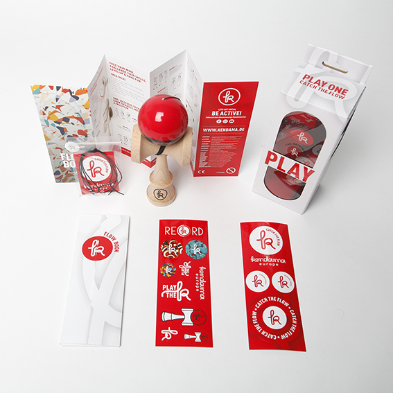 Kendama Play One Cool Darkheat MC