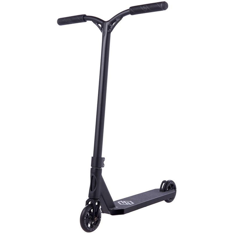 Striker Complete Scooter Lux Black – Komplett-Scooter, Ansicht 1